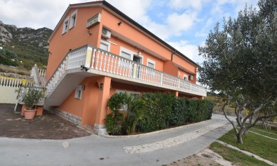 Apartmajska hiša, Baška, Krk